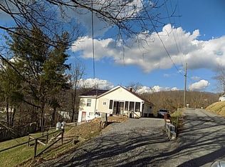 518 Buchanan St, Richlands, VA 24641