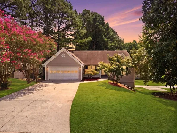 2343 Condor Dr, Lawrenceville, GA 30044