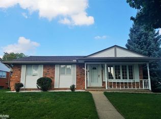 2699 Athena Dr, Troy, MI