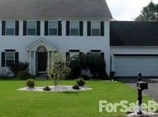 118 Winfield Manor Dr, Mars, PA 16046