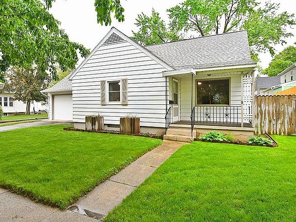 2nd image of 315 S Elm Ave