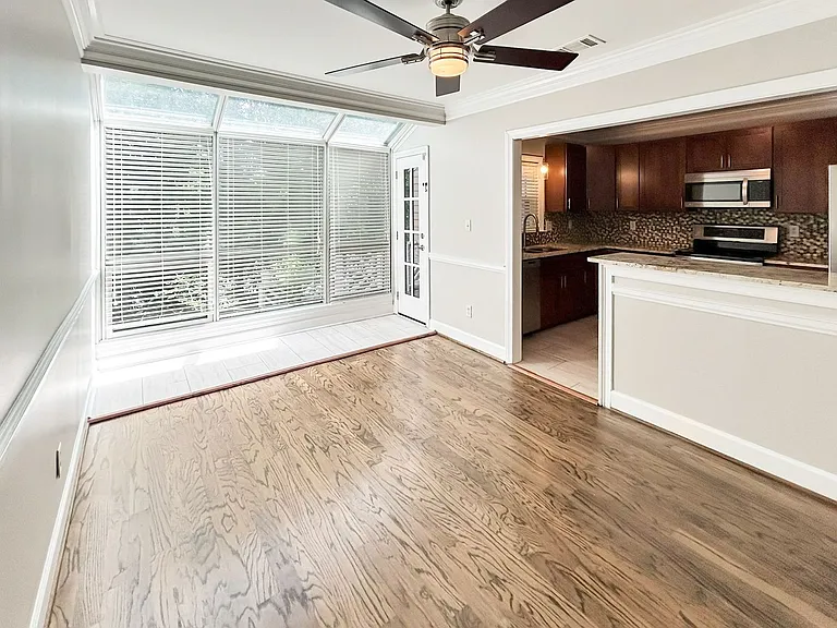 7500 Roswell Rd #11 — Photo 6