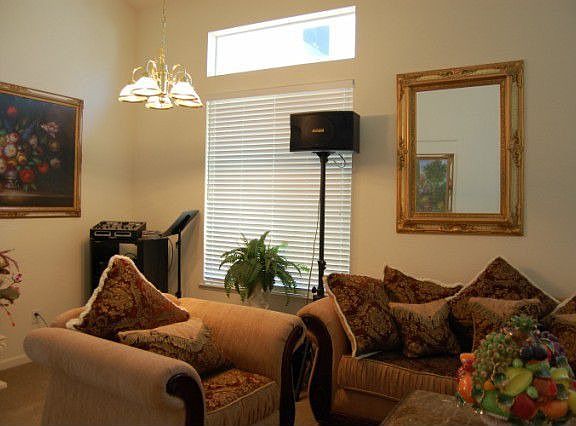 Living room 2