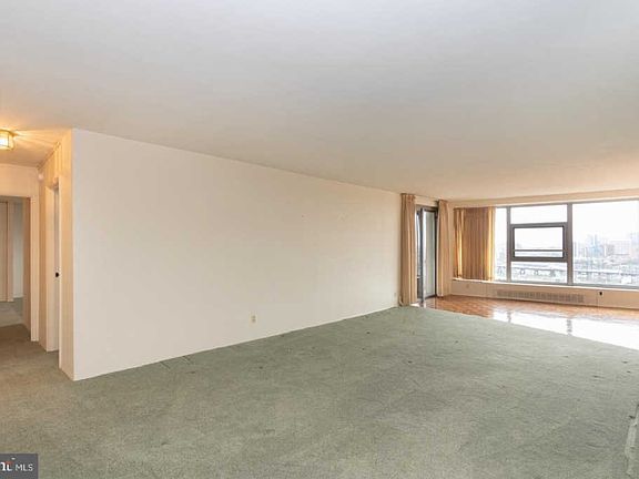 5th image of 2401 Pennsylvania Ave APT 20B33