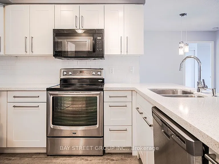 7 Lorraine Dr #1701 — Photo 8