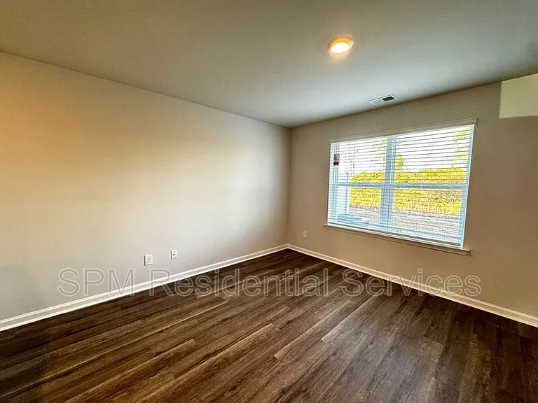 3178 Lobelia Ln — Photo 7