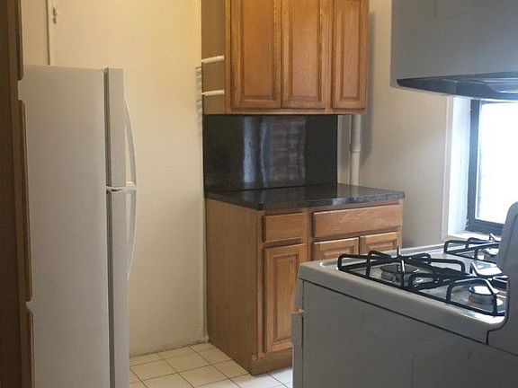 5th image of 500 W 235th St APT 3J