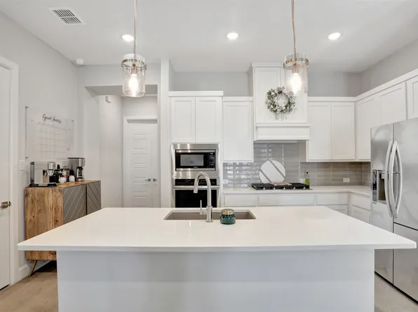 3548 Golden Bell Ct, Forney, TX 75126