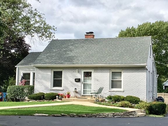 2nd image of 340 W Potomac Ave