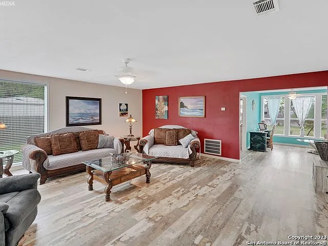222 S 12th St — Photo 9