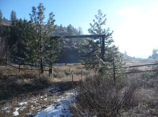 17 Rimrock Rd, Oroville, WA 98844