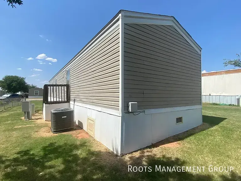 107 Becky Dr #107 — Photo 3
