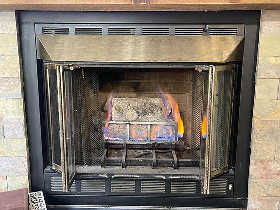 3rd image of 1211 N Dewitt St