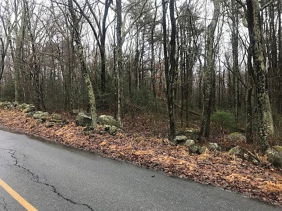 3rd image of 92 Hill St