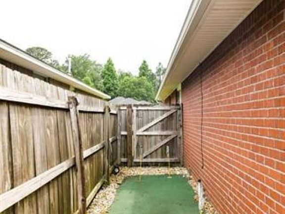 3rd image of 8722 Norstum Dr