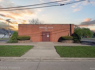 28614 Division St, Flat Rock, MI 48134