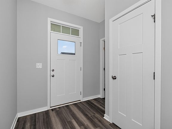 4th image of 8077 Arcadia Blvd