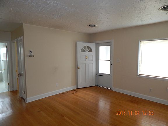 3rd image of 126 S 12th Ave