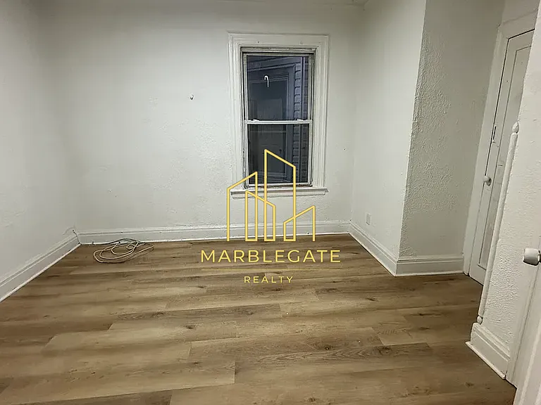 71 S 9th St #11 — Photo 11