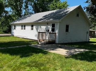 502 11th St, Milford, IA 51351