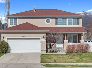 1552 N Oakridge Park Dr, Farmington, UT 84025