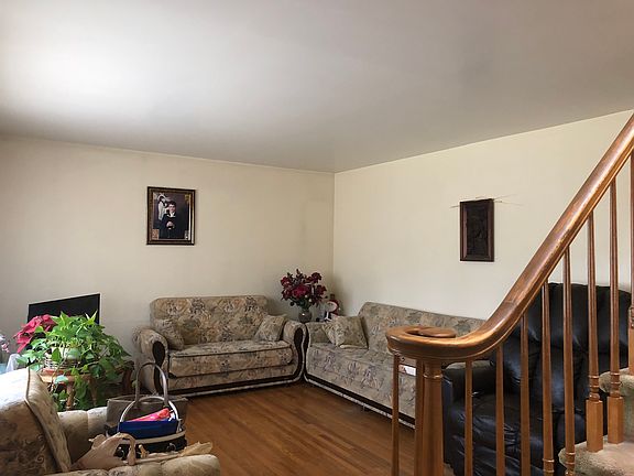 2nd image of 45 Fairfield Ln
