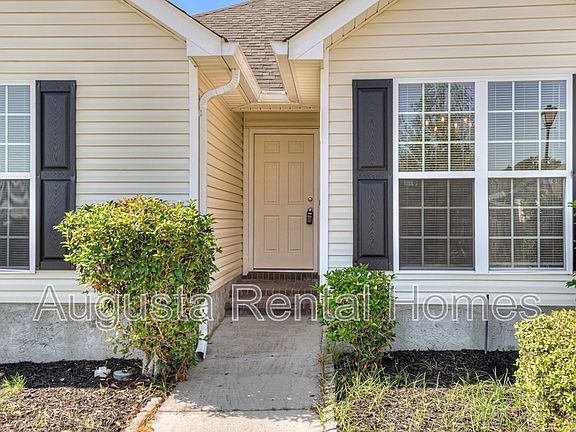 4th image of 2115 Whitney South Dr
