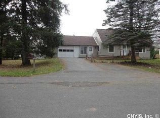 140 Green Acres Dr, Liverpool, NY 13090