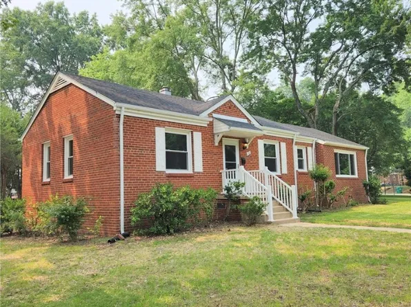 16 Medlock Rd, Sandston, VA 23150