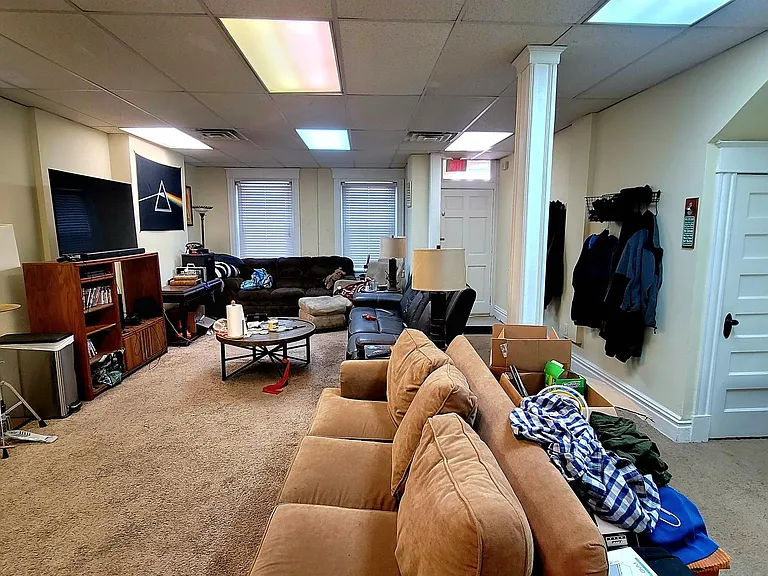 2307 W Main St — Photo 12