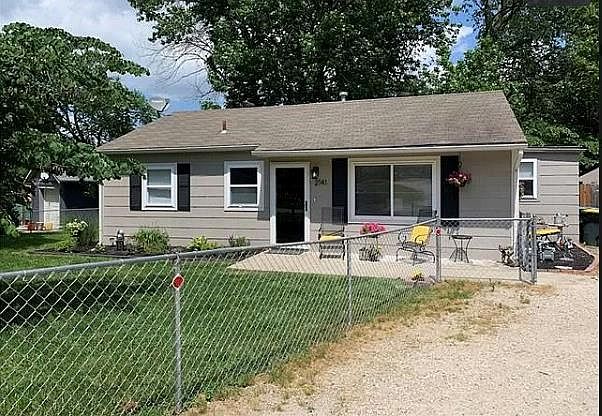 1st image of 2141 Normandy Ln