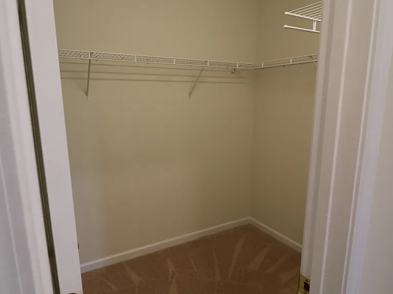 305 S Clifton Ave — Photo 14