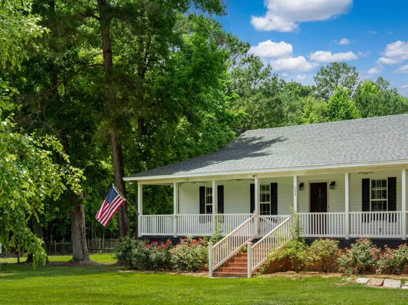 133 Rockin Horse Ln, Holly Hill, SC 29059