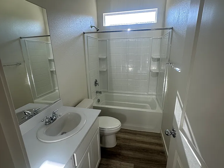 1782 Timberland Dr — Photo 10