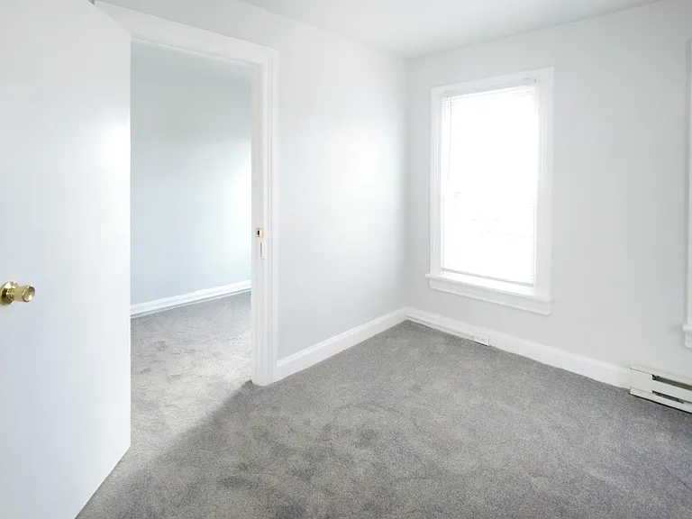 216-218 W Wilson Blvd #2W — Photo 10