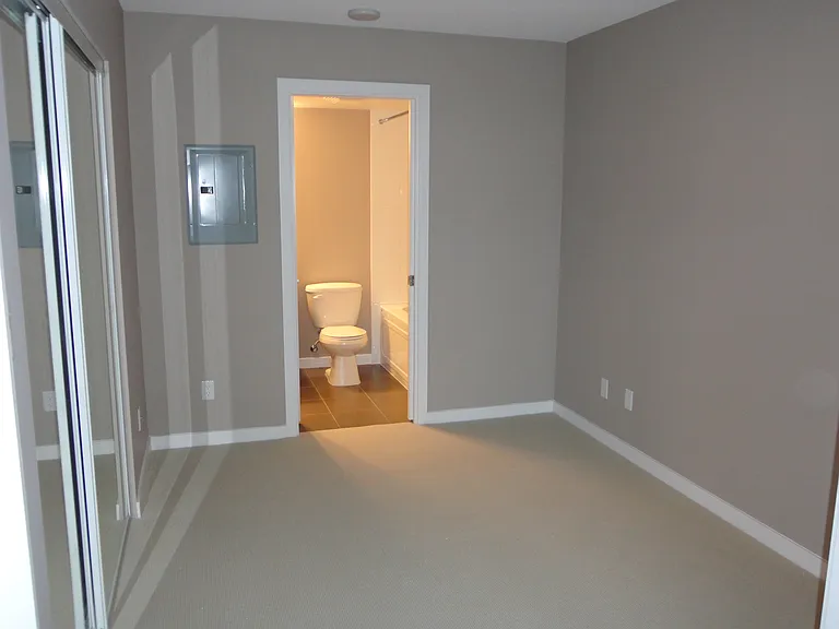9981 Whalley Blvd #3401 — Photo 10
