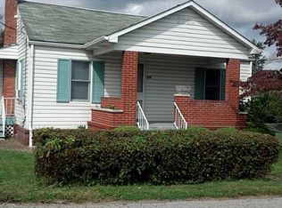 204 Neal Ln, Mount Pleasant, PA 15666