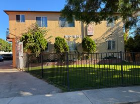 1610-1616 3/4 So Mansfield Ave, Los Angeles, CA
