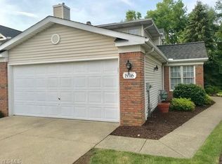 19316 Bradford Ct, Strongsville, OH 44149