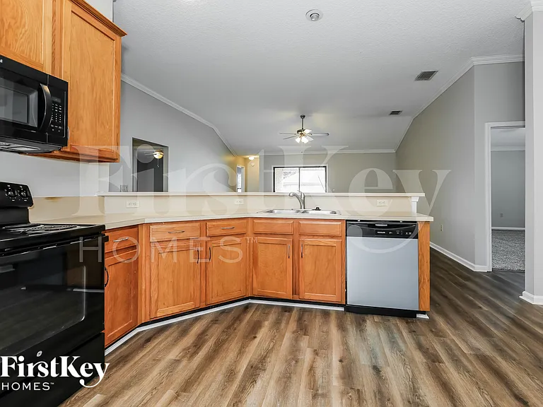 3333 Horseshoe Trail Dr — Photo 8
