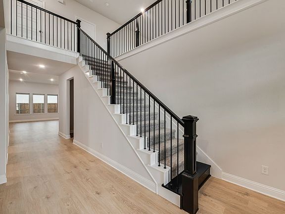 5th image of 5825 Chidlow Dr