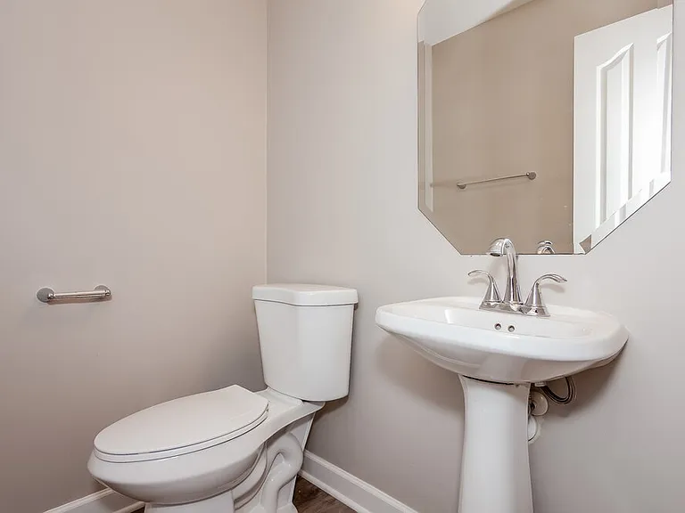 4709 Brewer Dr — Photo 16