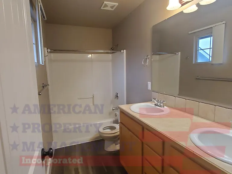 2839 N Jeremy Ave — Photo 10