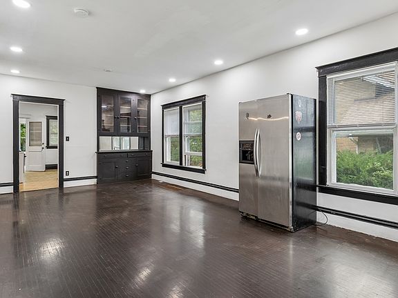 2nd image of 615 Gates Ave