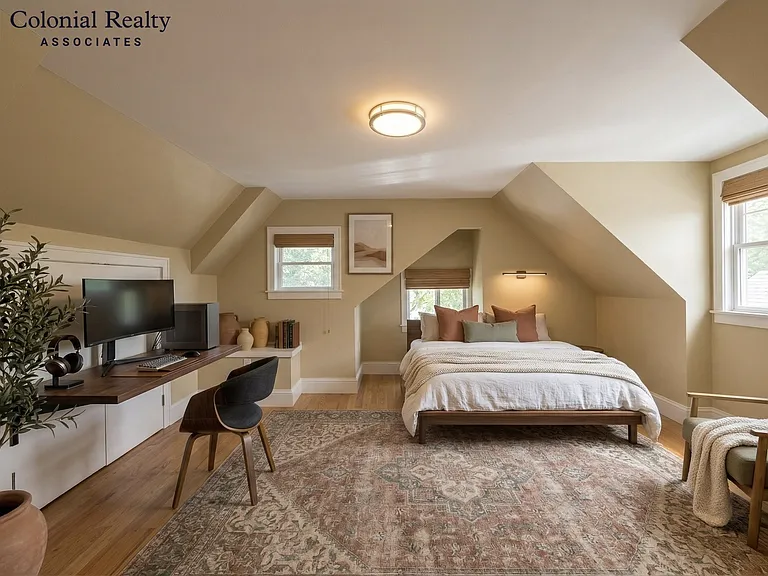 9 Rock Valley Ave #2 — Photo 1