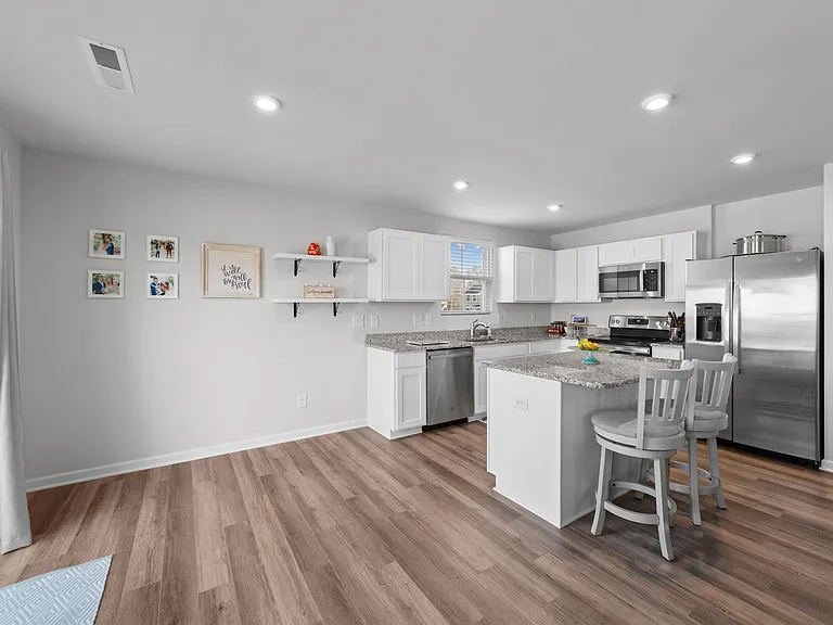 45 Florentine Ct — Photo 3