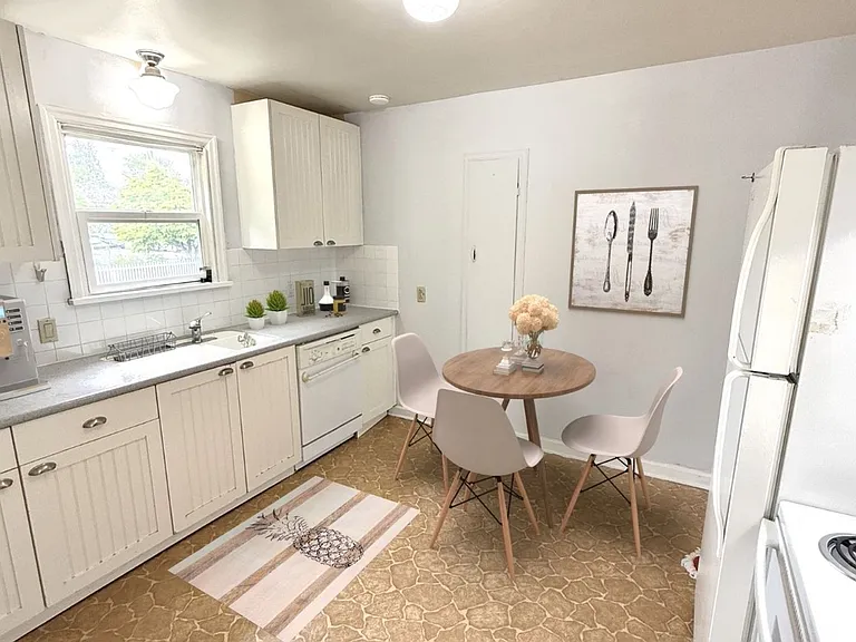 501 Wells Ave N #A — Photo 3