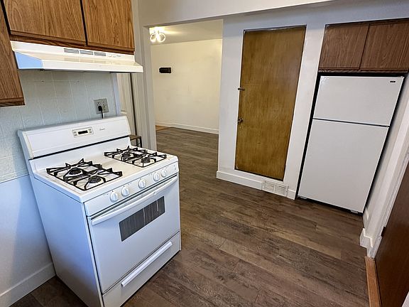 4th image of 1823 1st Ave S Unit 4