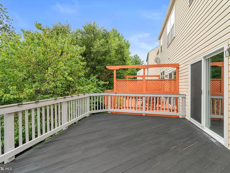 13412 Burrough Farm Dr — Photo 32