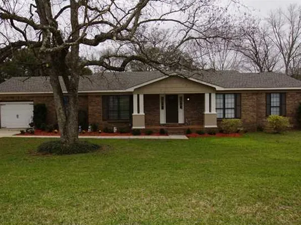 5062 Santos Dr E, Mobile, AL 36619